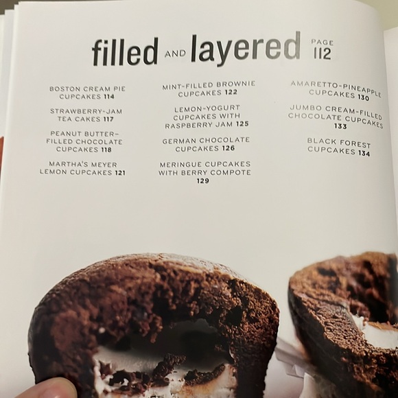 MARTHA STEWART UEC Cupcake cookbook 175 inspired ideas everyones favorite treat - Picture 11 of 16